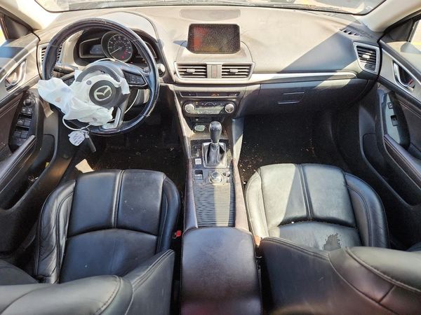 2017 MAZDA 3