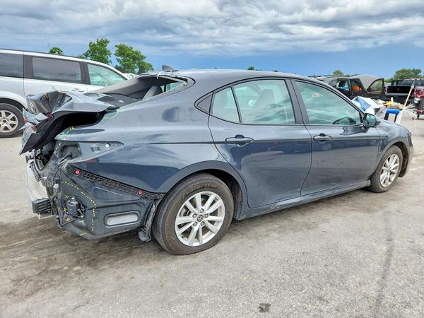 2026 TOYOTA CAMRY