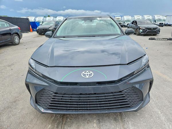 2026 TOYOTA CAMRY