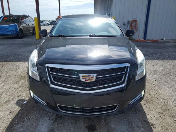 2017 CADILLAC XTS Luxury