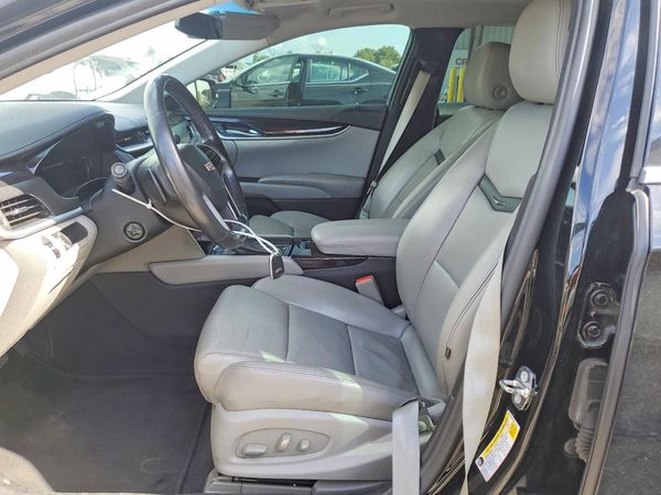 2017 CADILLAC XTS Luxury