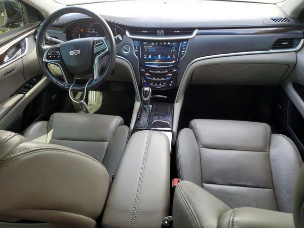 2017 CADILLAC XTS Luxury