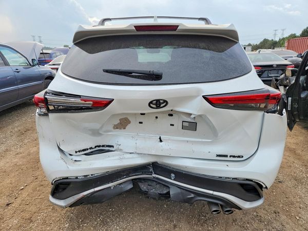 2022 TOYOTA HIGHLANDER