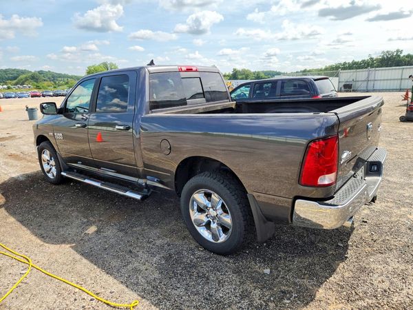 2018 RAM 1500 SLT