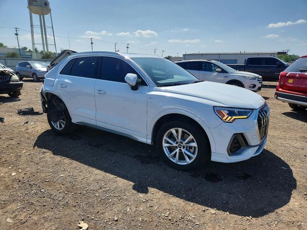 2023 AUDI Q3
