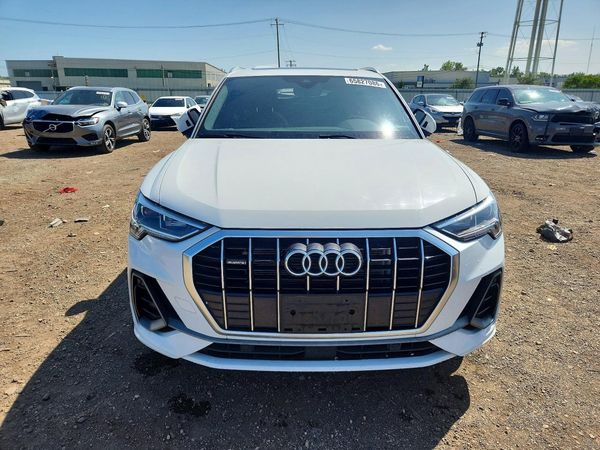 2023 AUDI Q3