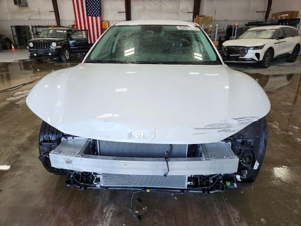 2024 KIA EV6 Light, Wind