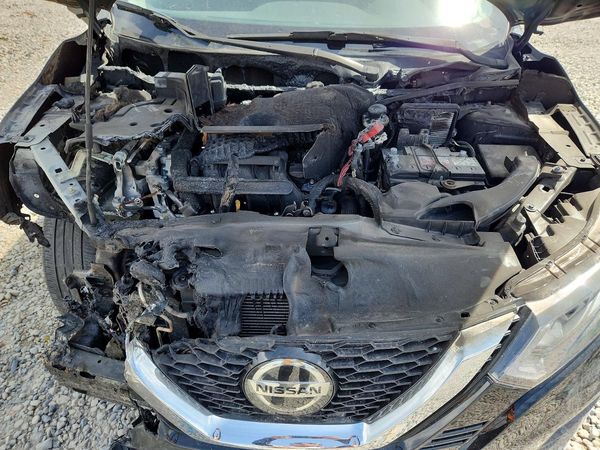 2021 NISSAN ROGUE SL — Engine bay