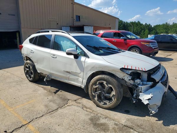 2023 SUBARU CROSSTREK Limited — Passenger 3/4