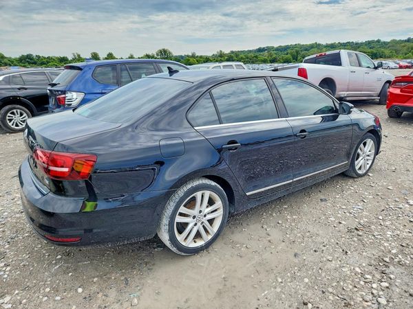 2017 VOLKSWAGEN JETTA SEL, SEL Premium