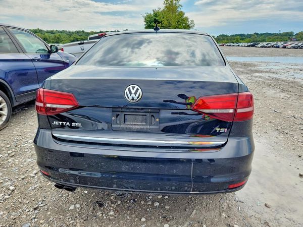 2017 VOLKSWAGEN JETTA SEL, SEL Premium