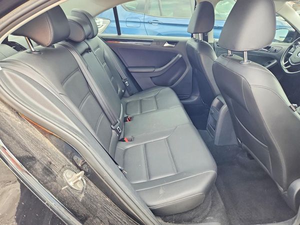 2017 VOLKSWAGEN JETTA SEL, SEL Premium
