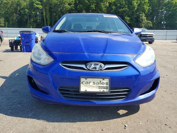 2013 HYUNDAI ACCENT GLS, GS