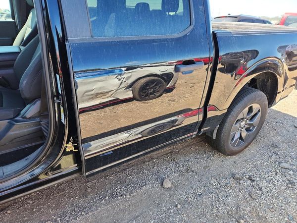 2025 FORD F150 STX