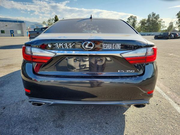 2016 LEXUS ES