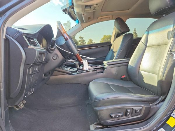 2016 LEXUS ES
