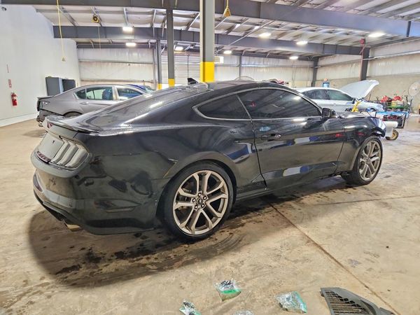 2022 FORD MUSTANG