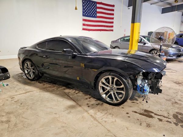 2022 FORD MUSTANG
