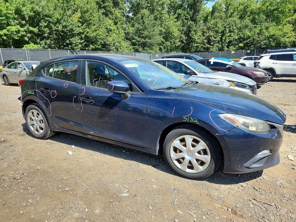 2015 MAZDA 3 Sport/GX