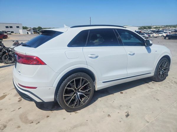 2021 AUDI Q8 S Line quattro Prestige