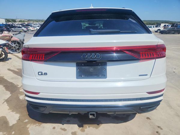2021 AUDI Q8 S Line quattro Prestige