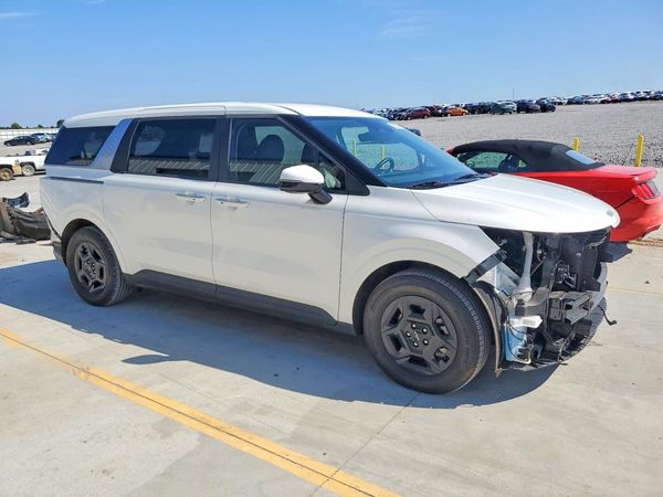 2025 KIA CARNIVAL