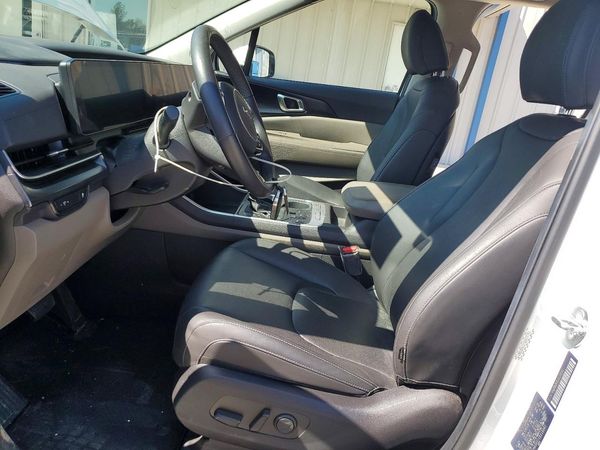 2025 KIA CARNIVAL