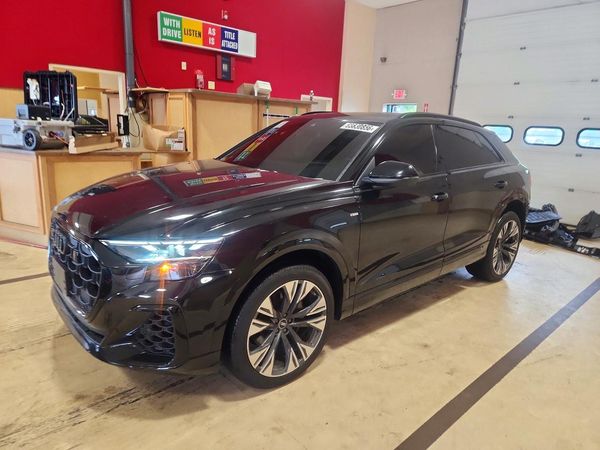 2025 AUDI Q8