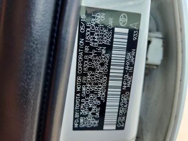 2015 TOYOTA PRIUS C ON — VINS
