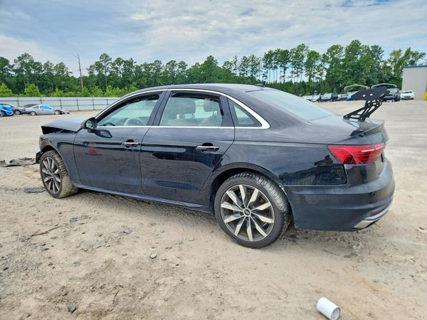 2022 AUDI A4 quattro Premium