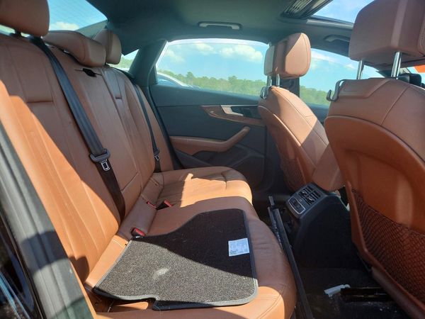 2022 AUDI A4 quattro Premium