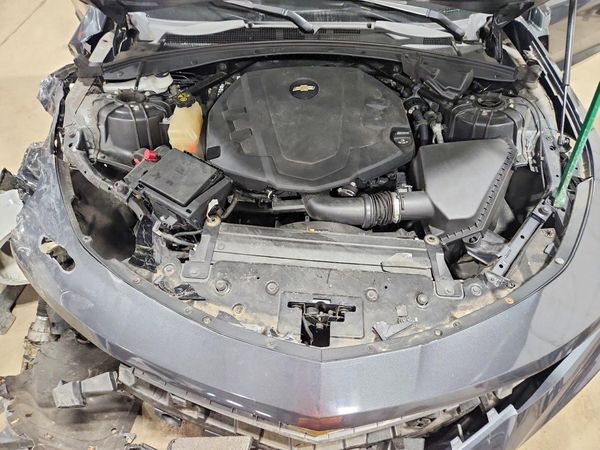 2016 CHEVROLET CAMARO 1LT — Engine bay
