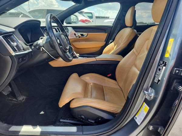 2017 VOLVO V90 CROSS COUNTRY Inscription