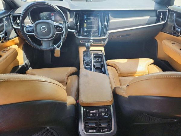 2017 VOLVO V90 CROSS COUNTRY Inscription