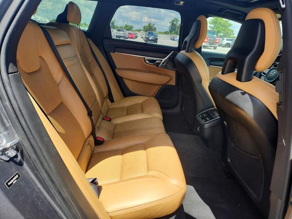 2017 VOLVO V90 CROSS COUNTRY Inscription
