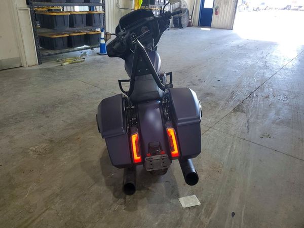 2025 HARLEY-DAVIDSON FLHX