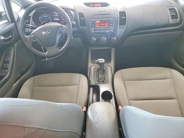 2016 KIA FORTE GL (Middle-Low Grade)
