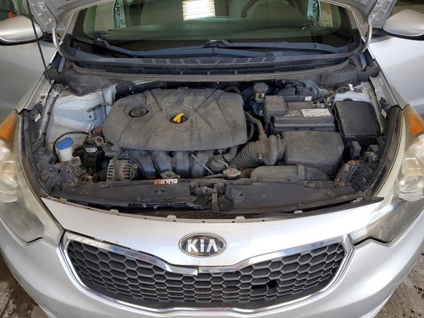 2016 KIA FORTE GL (Middle-Low Grade)