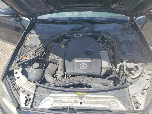 2016 MERCEDES-BENZ C-CLASS C300 — Engine bay