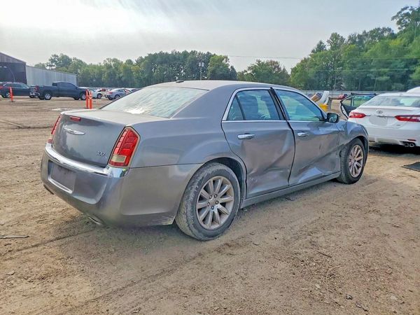 2012 CHRYSLER 300