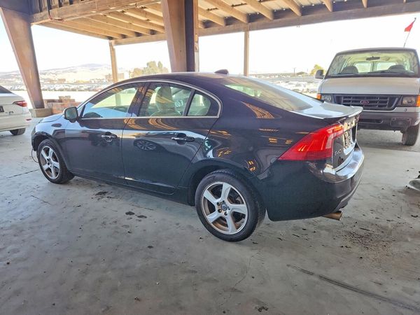 2013 VOLVO S60