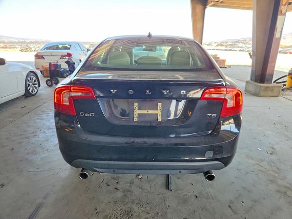 2013 VOLVO S60