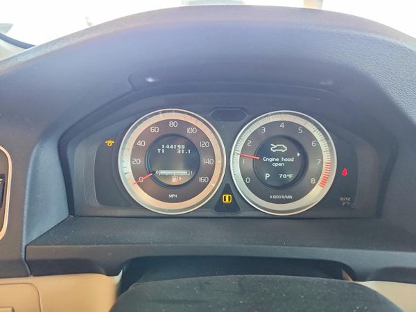 2013 VOLVO S60