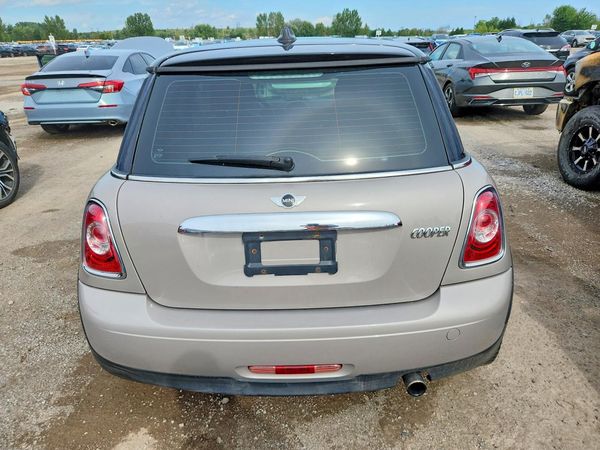 2013 MINI COOPER