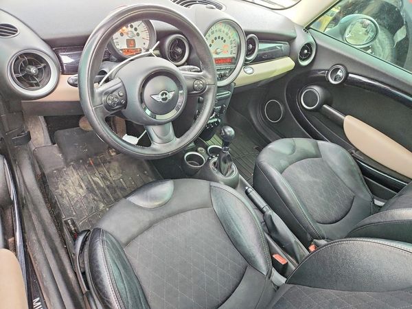 2013 MINI COOPER