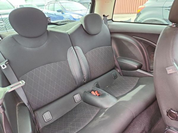 2013 MINI COOPER
