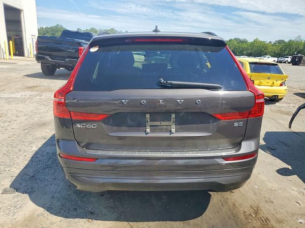 2022 VOLVO XC60 Momentum (excl S60)