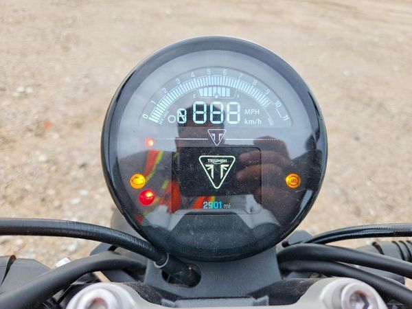 2023 TRIUMPH MOTORCYCLE TRIDENT 660
