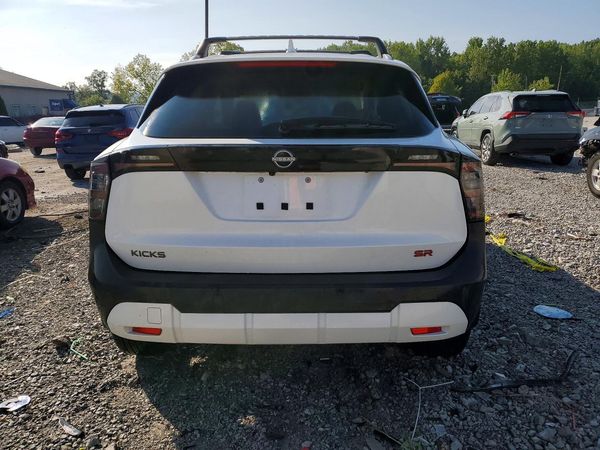 2025 NISSAN KICKS