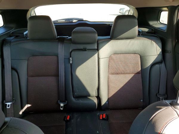 2025 NISSAN KICKS